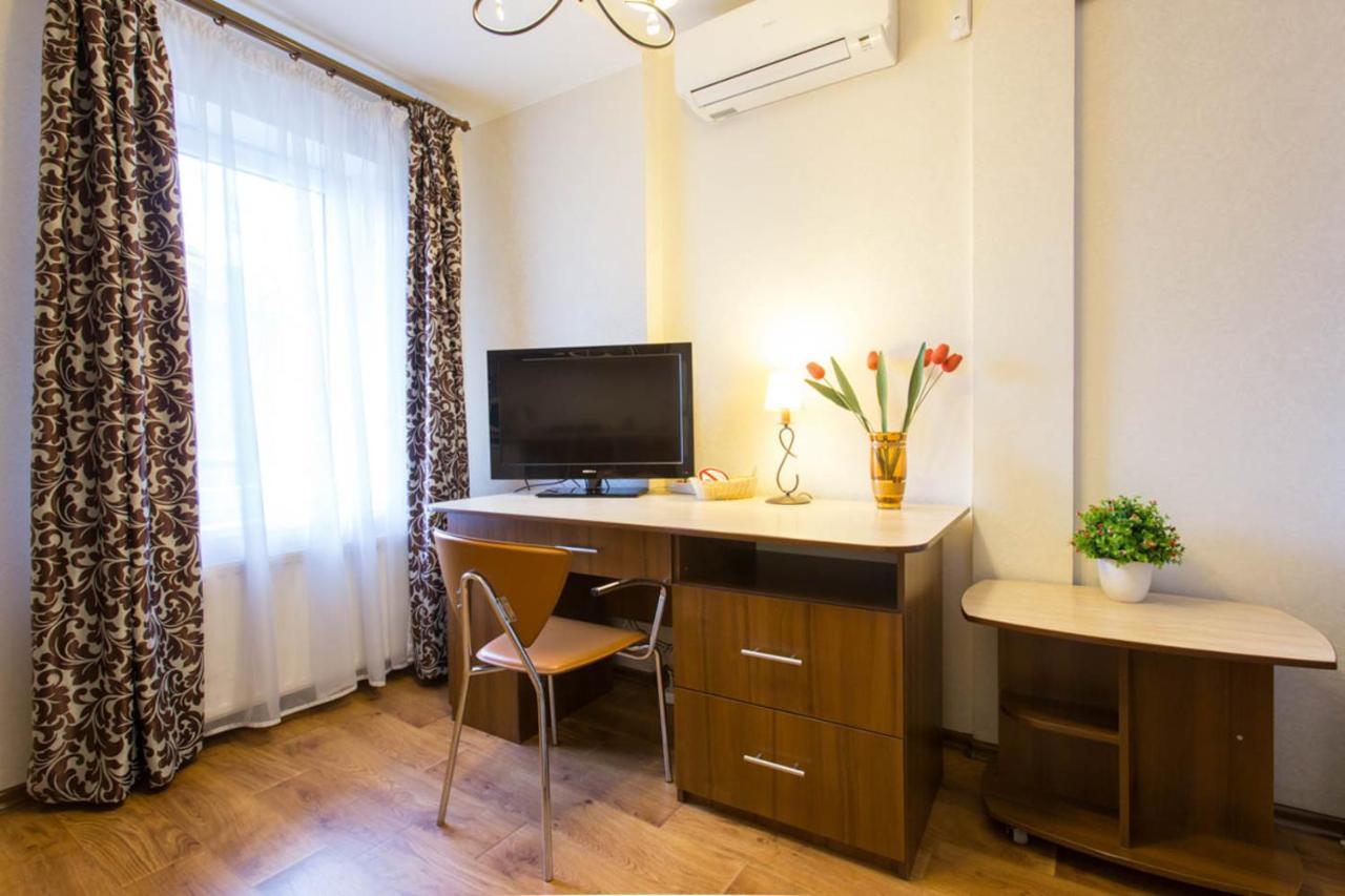 Excellent Studio Apartment In The Center - Kravtsova Lane 13B Kharkov Ngoại thất bức ảnh