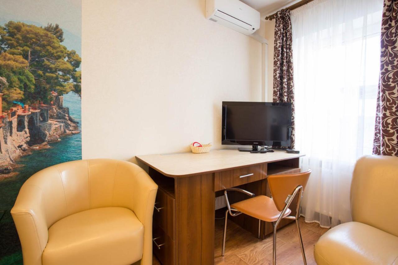 Excellent Studio Apartment In The Center - Kravtsova Lane 13B Kharkov Ngoại thất bức ảnh