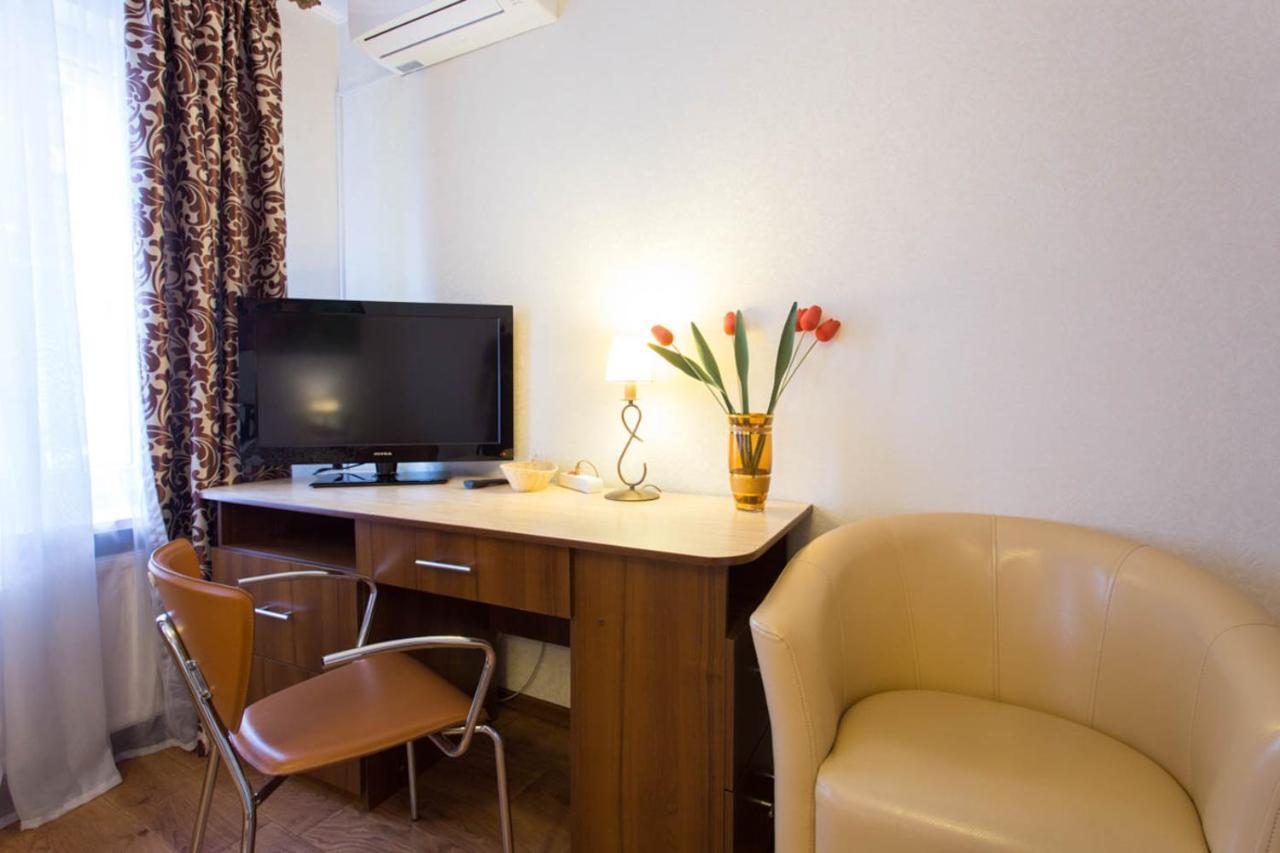 Excellent Studio Apartment In The Center - Kravtsova Lane 13B Kharkov Ngoại thất bức ảnh